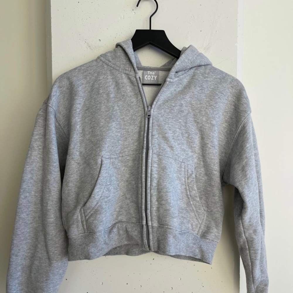 Aritzia tna boyfriend boxy zip up